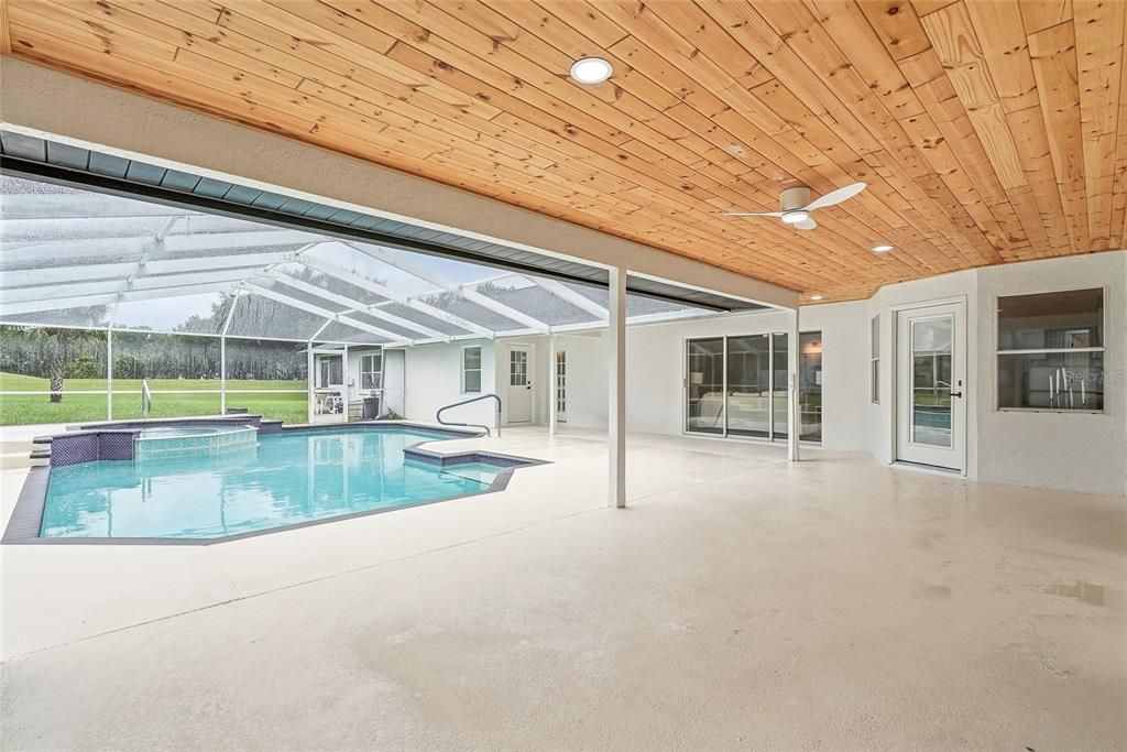 For Sale: $759,900 (5 beds, 3 baths, 3401 Square Feet)