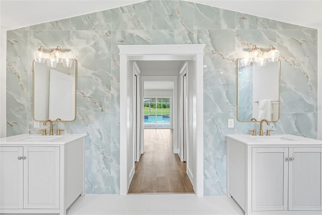 For Sale: $759,900 (5 beds, 3 baths, 3401 Square Feet)