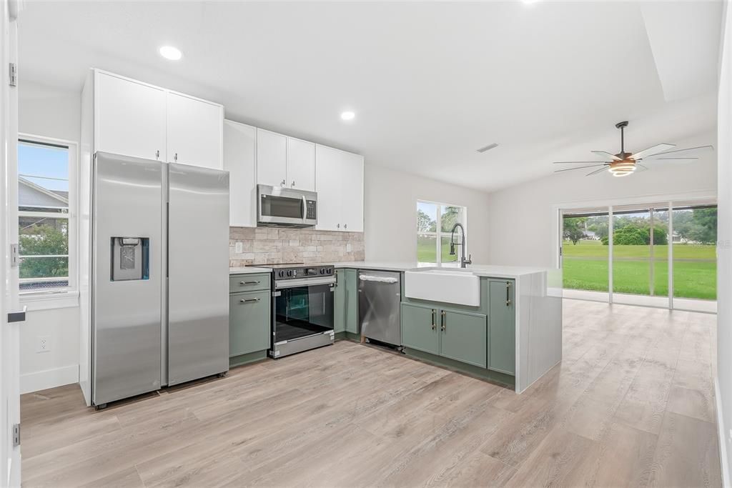 For Sale: $759,900 (5 beds, 3 baths, 3401 Square Feet)
