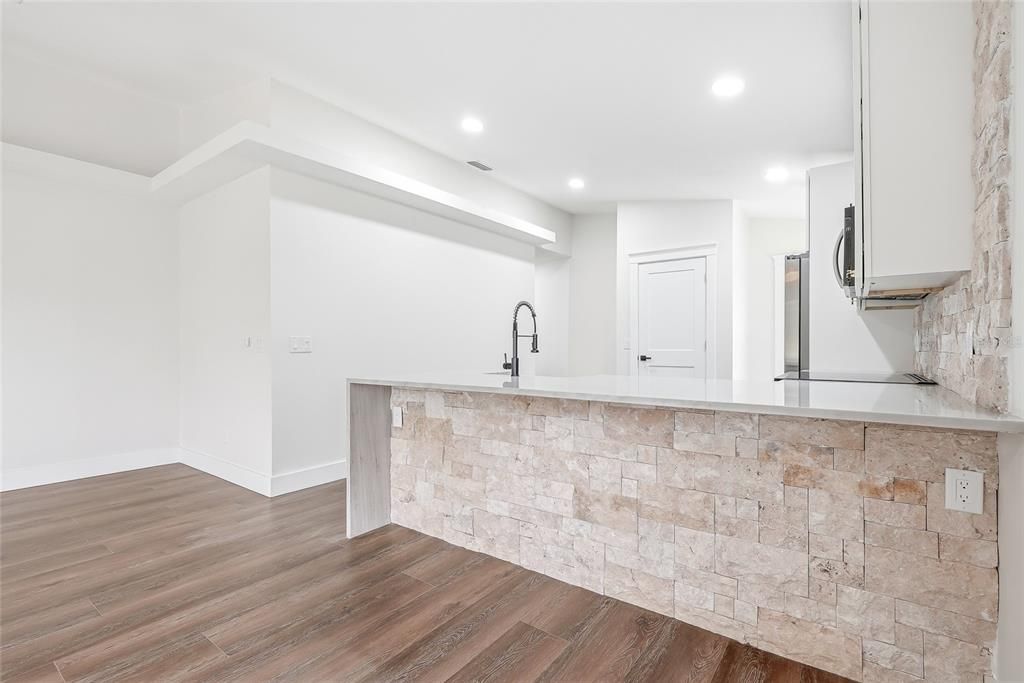 For Sale: $759,900 (5 beds, 3 baths, 3401 Square Feet)