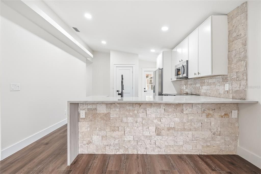 For Sale: $759,900 (5 beds, 3 baths, 3401 Square Feet)