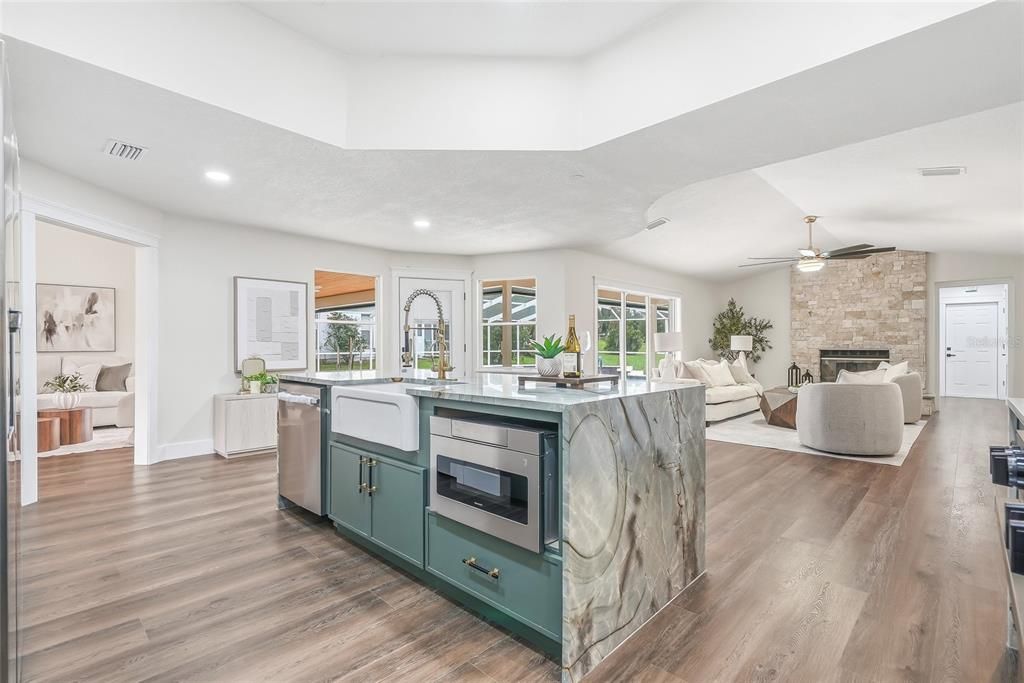 For Sale: $759,900 (5 beds, 3 baths, 3401 Square Feet)