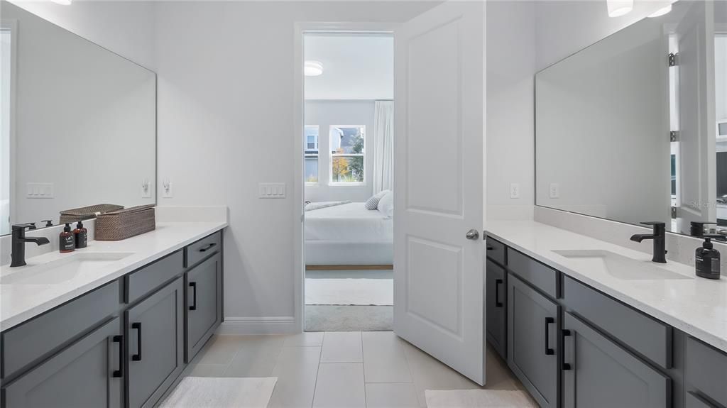 For Sale: $671,000 (4 beds, 2 baths, 2906 Square Feet)