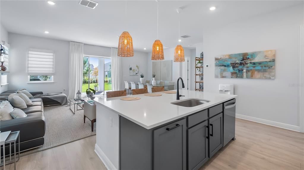 For Sale: $671,000 (4 beds, 2 baths, 2906 Square Feet)