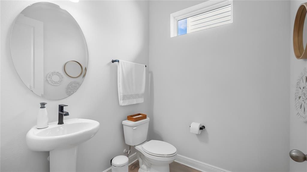 For Sale: $671,000 (4 beds, 2 baths, 2906 Square Feet)