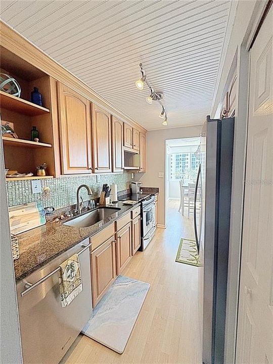 出租: $2,900 (2 贝兹, 2 浴室, 1350 平方英尺)