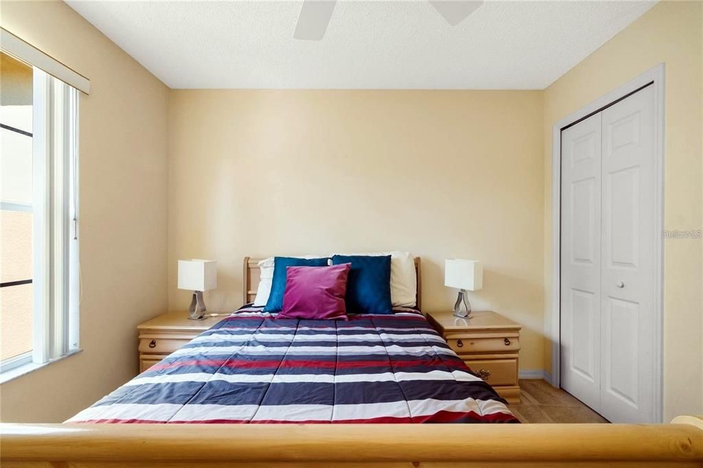 For Sale: $235,000 (3 beds, 2 baths, 1291 Square Feet)