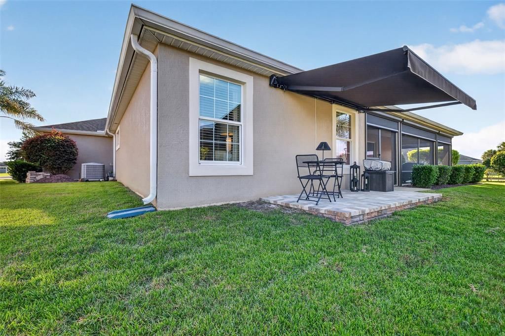En Venta: $575,000 (3 camas, 2 baños, 2035 Pies cuadrados)