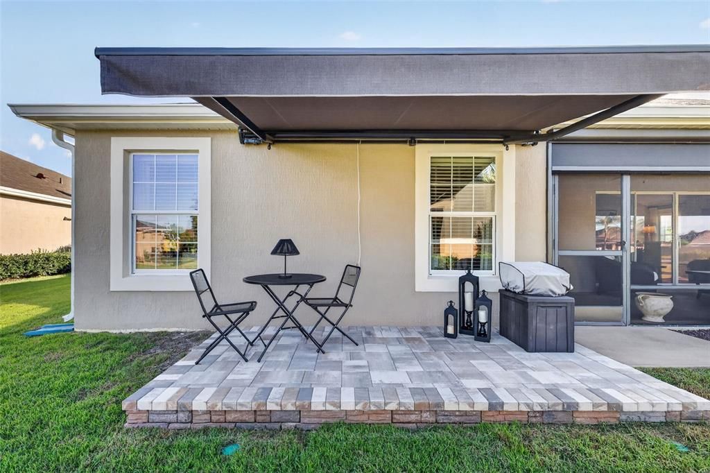 En Venta: $575,000 (3 camas, 2 baños, 2035 Pies cuadrados)