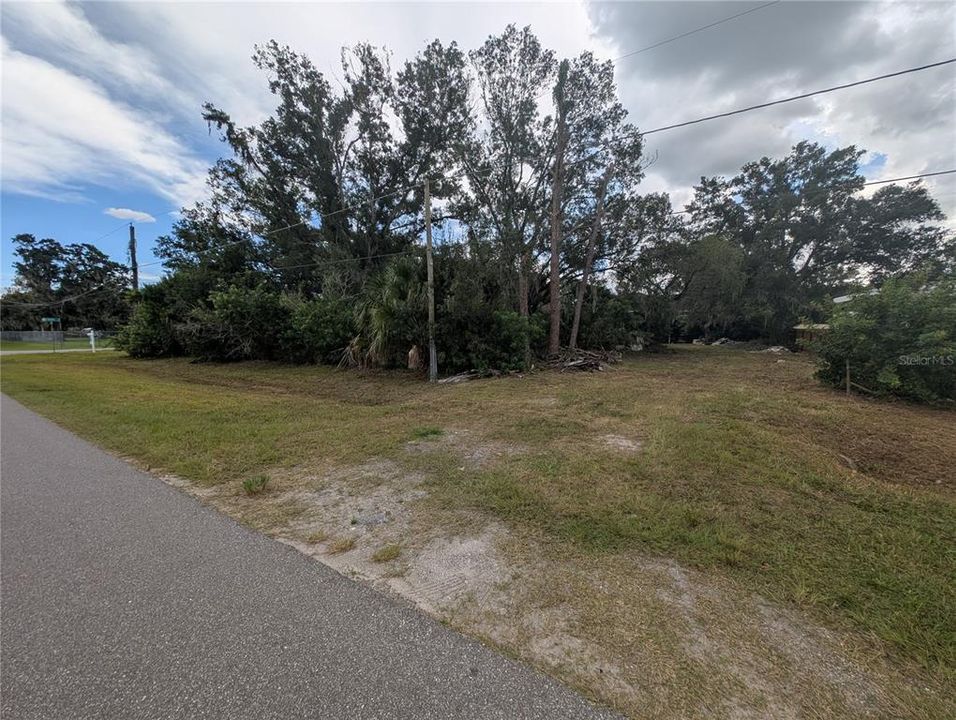 Active With Contract: $199,991 (1.01 acres)