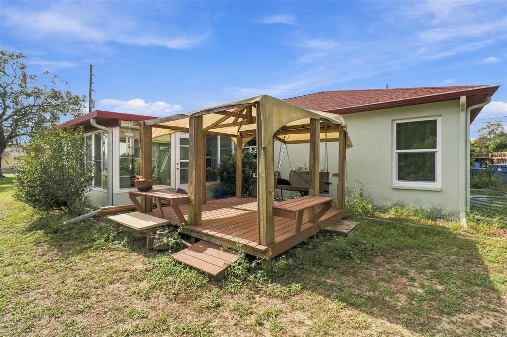 En Venta: $319,000 (3 camas, 2 baños, 1605 Pies cuadrados)