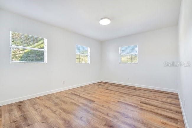 В аренду: $2,600 (2 спален, 1 ванн, 1152 Квадратных фут)