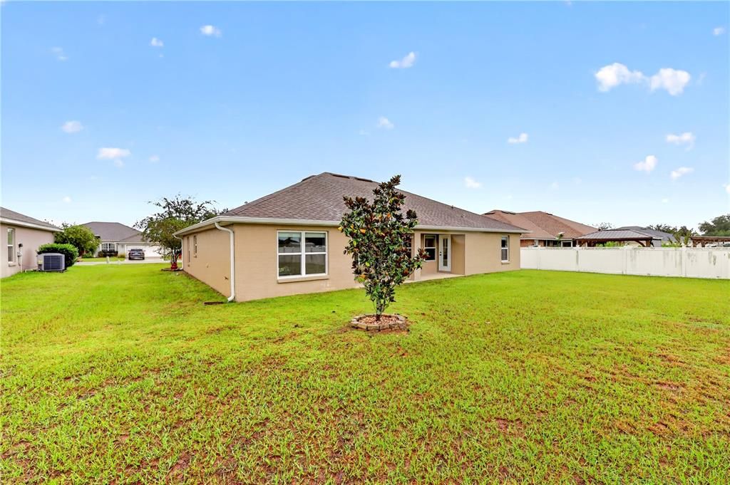 For Sale: $389,990 (4 beds, 3 baths, 2303 Square Feet)
