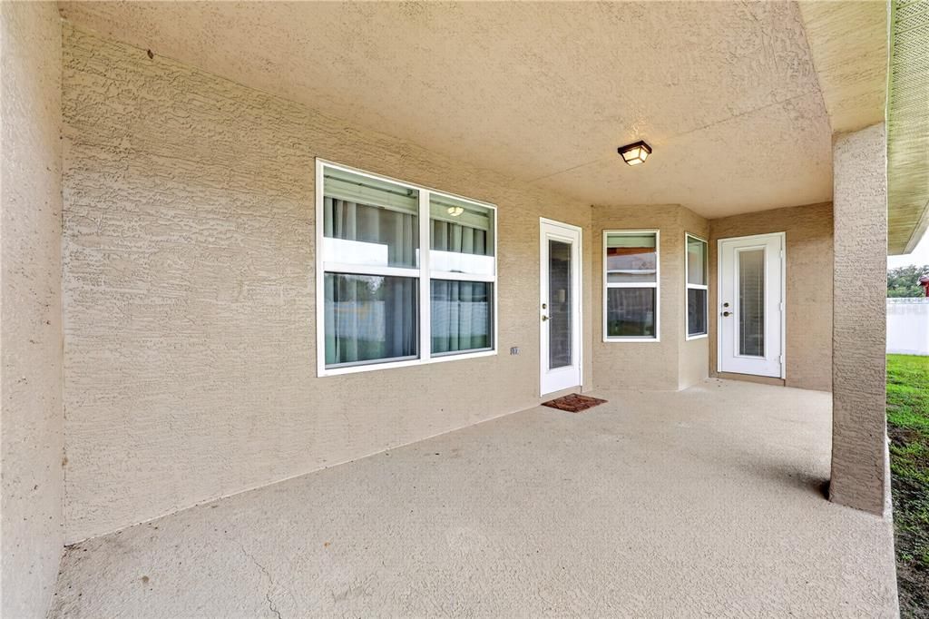 For Sale: $389,990 (4 beds, 3 baths, 2303 Square Feet)