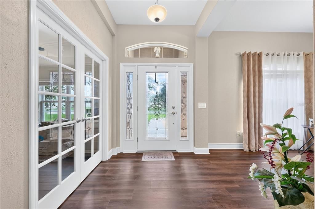 For Sale: $389,990 (4 beds, 3 baths, 2303 Square Feet)