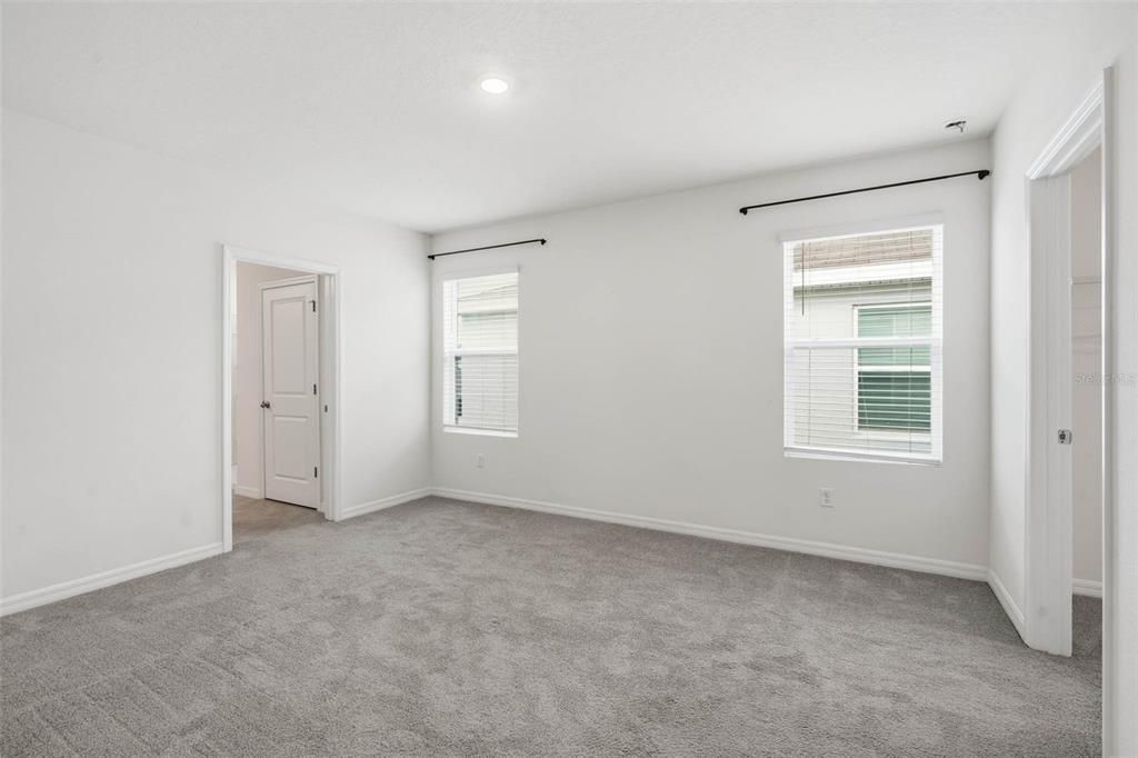 For Sale: $375,000 (4 beds, 2 baths, 2261 Square Feet)
