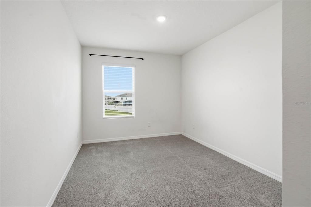 For Sale: $375,000 (4 beds, 2 baths, 2261 Square Feet)