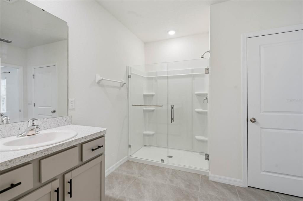For Sale: $375,000 (4 beds, 2 baths, 2261 Square Feet)