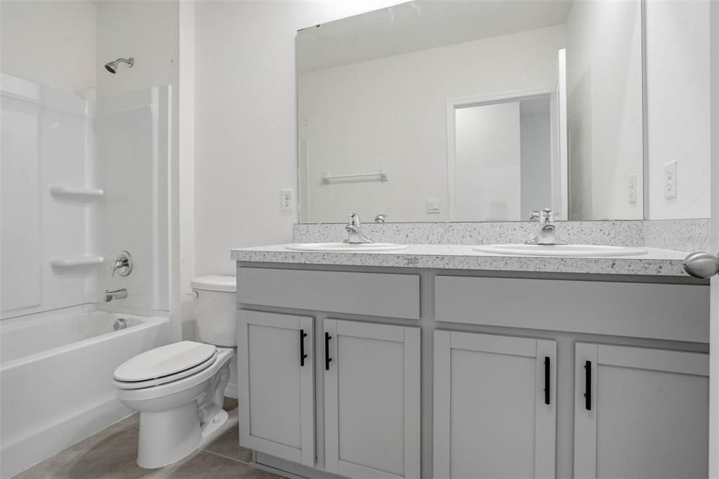 For Sale: $375,000 (4 beds, 2 baths, 2261 Square Feet)