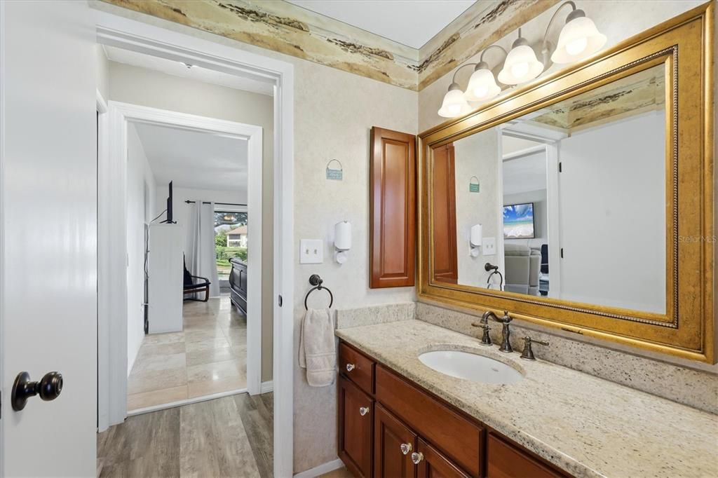 En Venta: $569,000 (3 camas, 3 baños, 2086 Pies cuadrados)