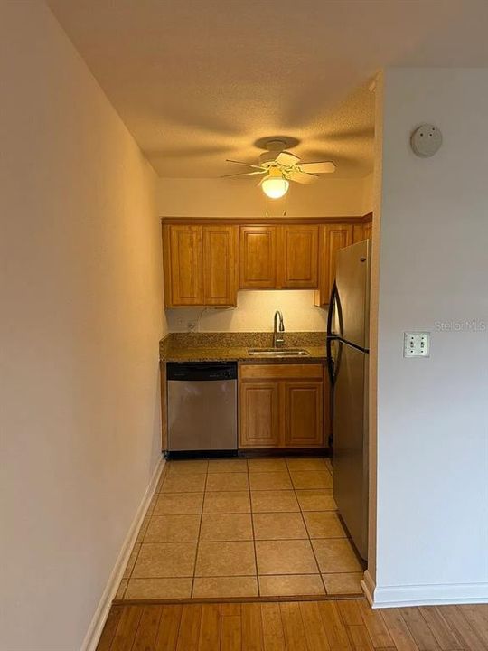 For Rent: $1,395 (1 beds, 1 baths, 540 Square Feet)