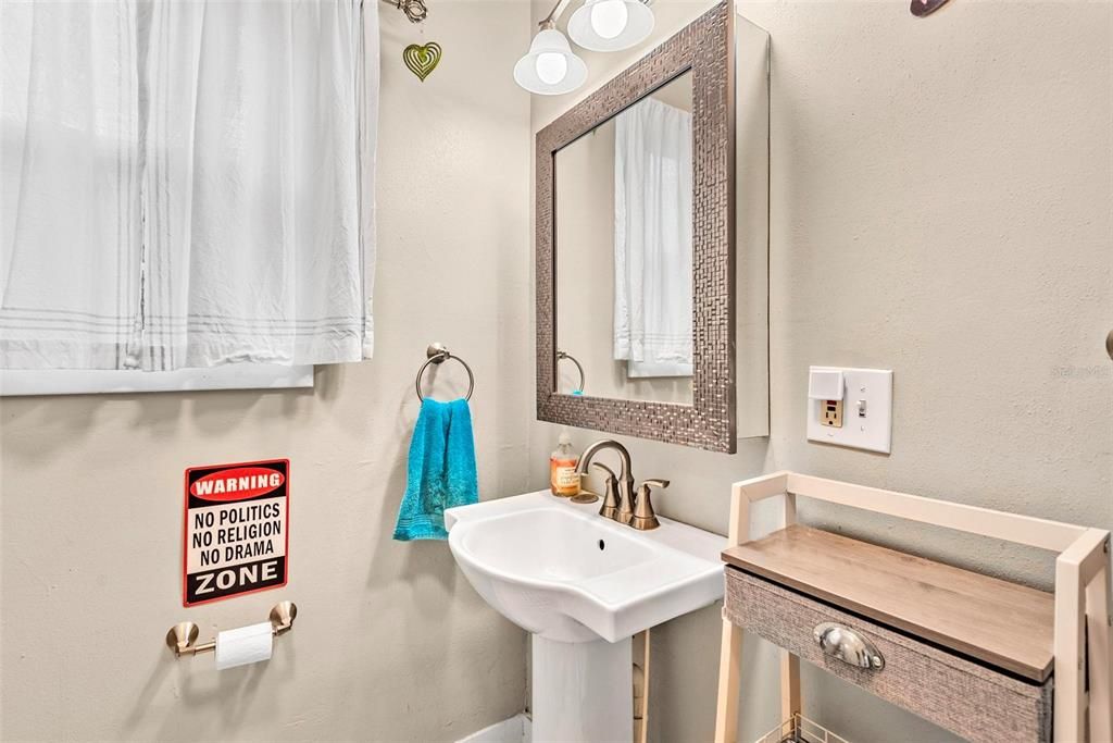 En Venta: $429,000 (2 camas, 1 baños, 734 Pies cuadrados)