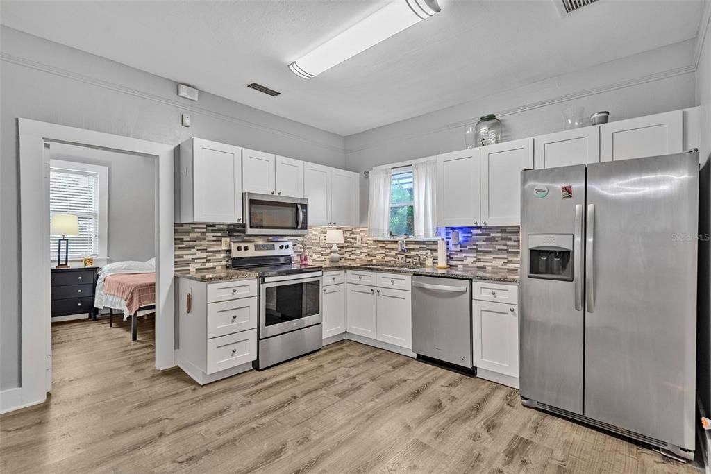 En Venta: $429,000 (2 camas, 1 baños, 734 Pies cuadrados)