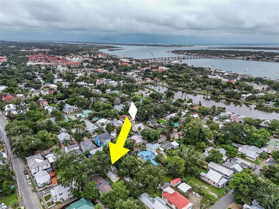 En Venta: $429,000 (2 camas, 1 baños, 734 Pies cuadrados)