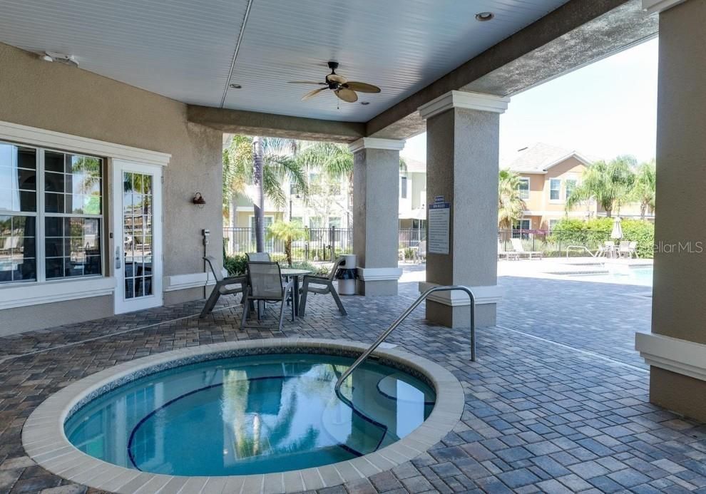 For Rent: $2,200 (2 beds, 2 baths, 1264 Square Feet)