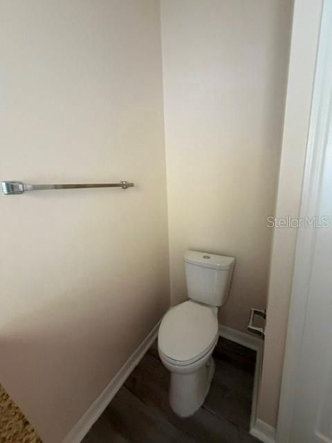 В аренду: $1,975 (4 спален, 2 ванн, 2245 Квадратных фут)