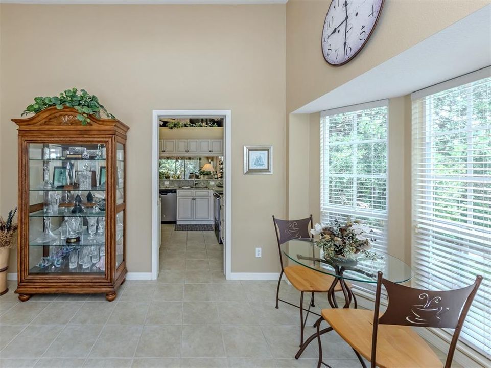 For Sale: $299,000 (2 beds, 2 baths, 1510 Square Feet)
