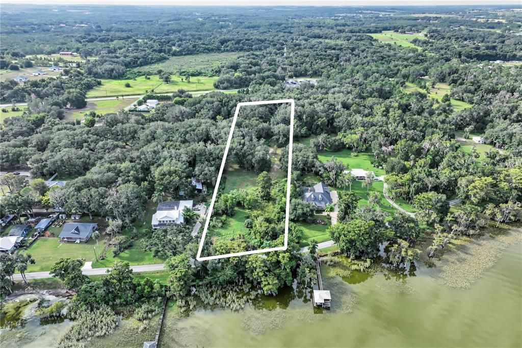 En Venta: $250,000 (4.39 acres)