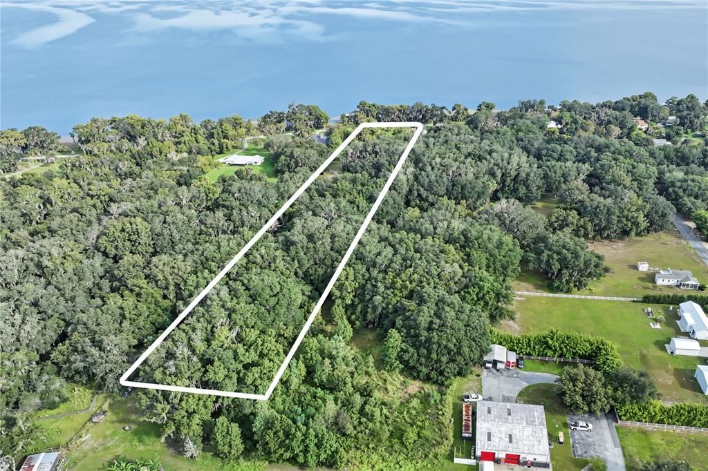 En Venta: $250,000 (4.39 acres)