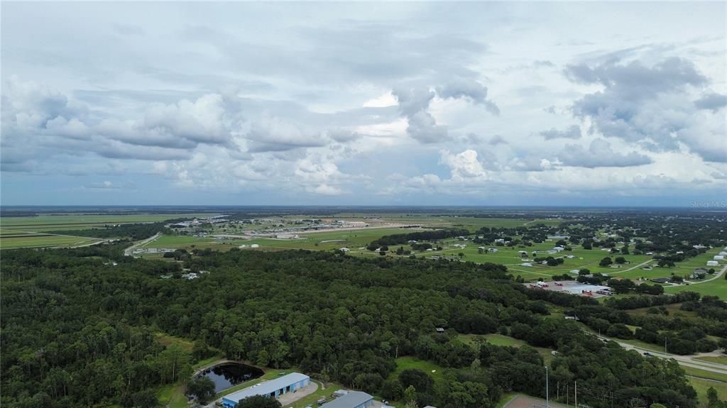 En Venta: $588,000 (5.59 acres)