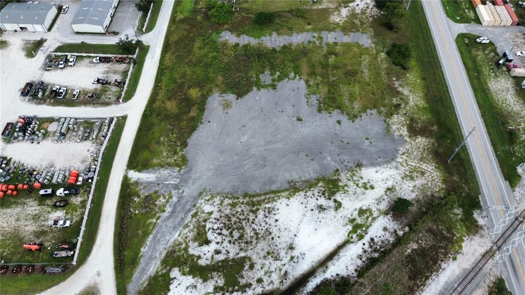 En Venta: $588,000 (5.59 acres)