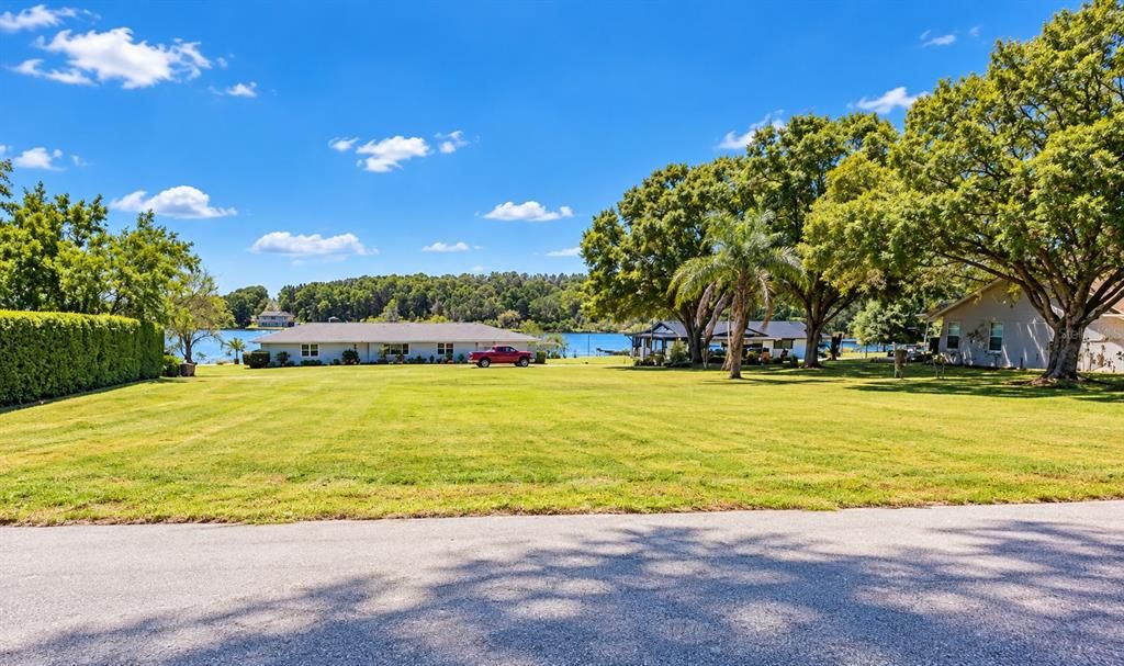 待售: $250,000 (0.50 acres)