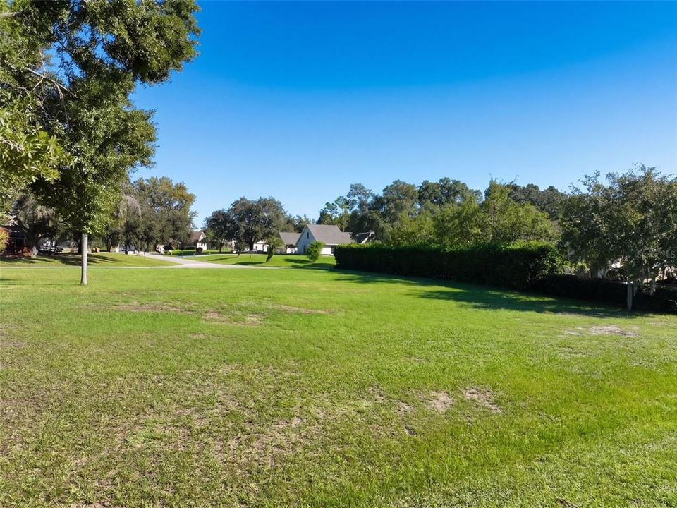 На продажу: $250,000 (0.50 acres)