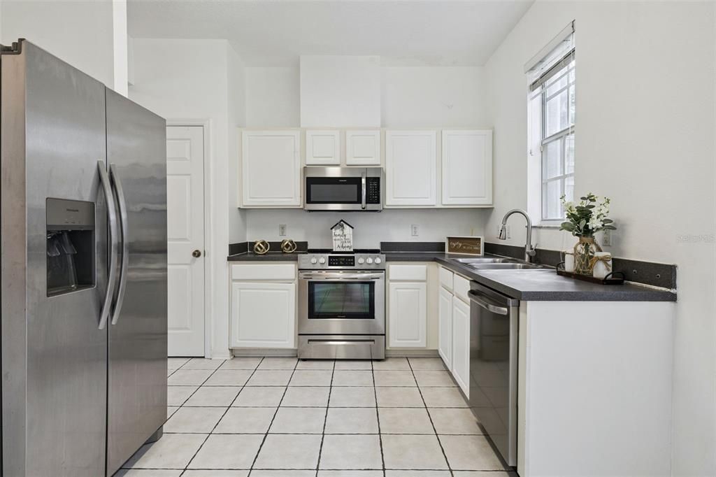 En Venta: $365,000 (2 camas, 2 baños, 1380 Pies cuadrados)