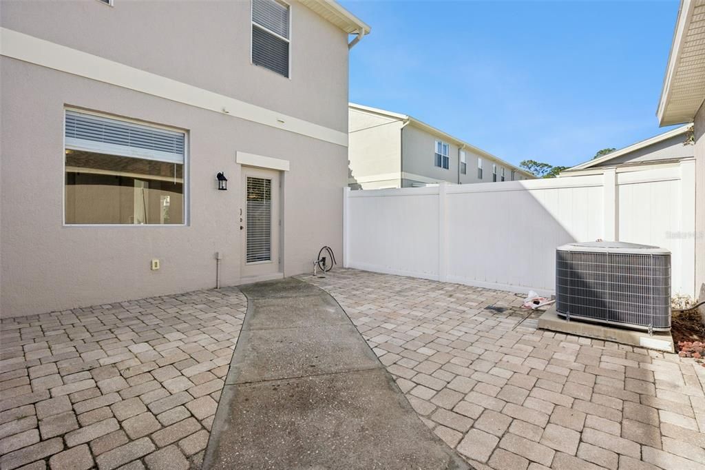 En Venta: $365,000 (2 camas, 2 baños, 1380 Pies cuadrados)
