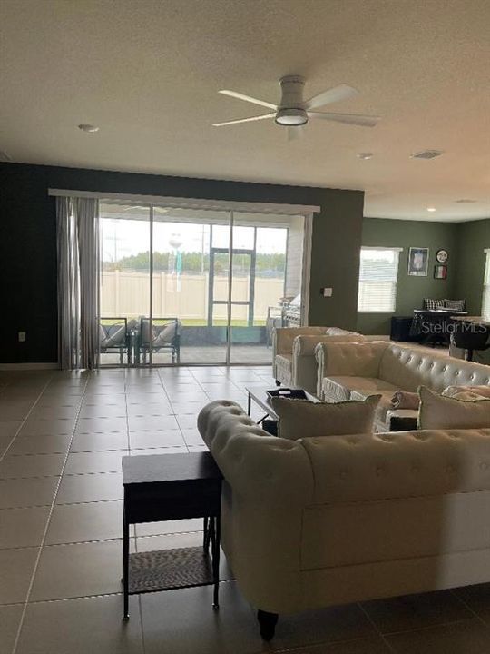 For Sale: $385,740 (4 beds, 3 baths, 2462 Square Feet)