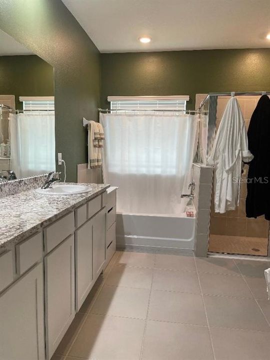 For Sale: $385,740 (4 beds, 3 baths, 2462 Square Feet)
