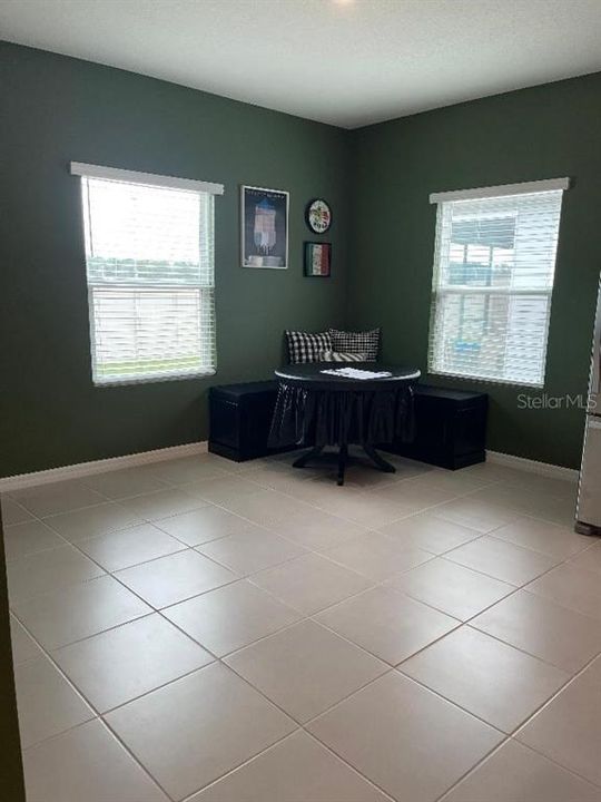 For Sale: $385,740 (4 beds, 3 baths, 2462 Square Feet)