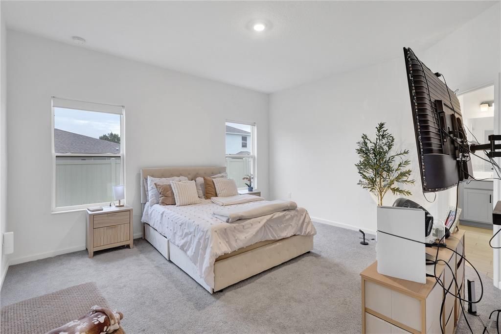En Venta: $343,990 (4 camas, 2 baños, 2100 Pies cuadrados)