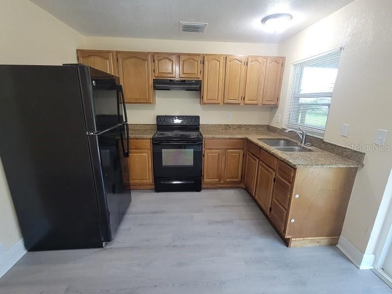 В аренду: $1,795 (3 спален, 2 ванн, 1118 Квадратных фут)
