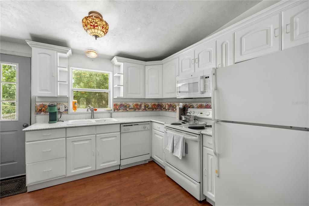 En Venta: $240,000 (3 camas, 2 baños, 1260 Pies cuadrados)