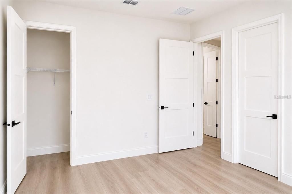 En Venta: $519,900 (4 camas, 3 baños, 2376 Pies cuadrados)