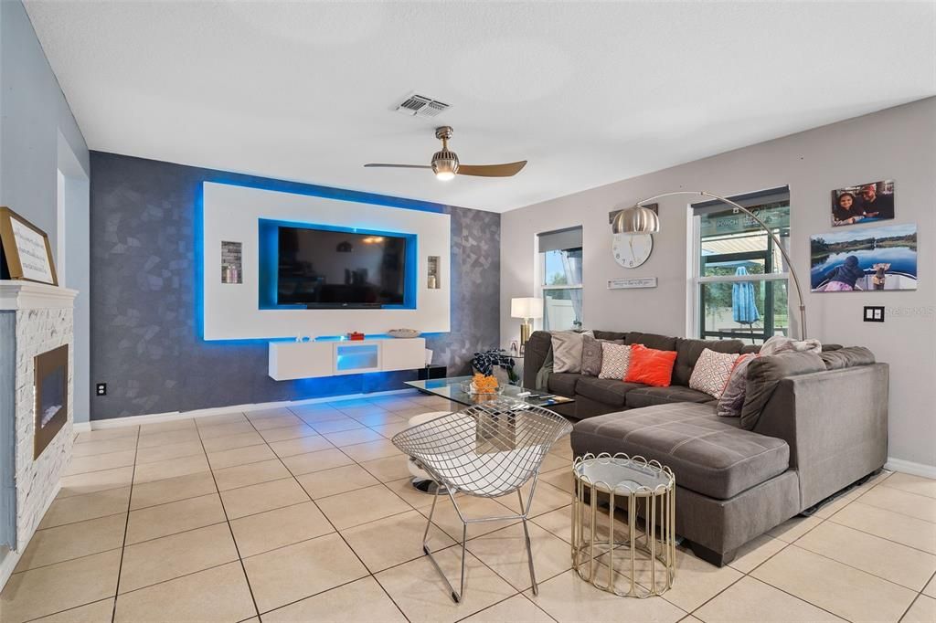 For Sale: $380,000 (3 beds, 2 baths, 2307 Square Feet)