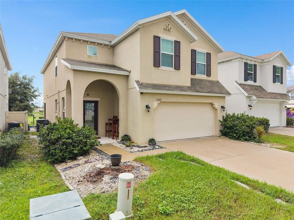 For Sale: $380,000 (3 beds, 2 baths, 2307 Square Feet)