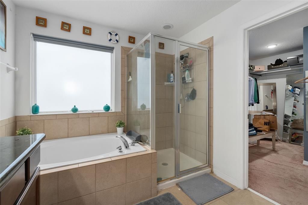 For Sale: $380,000 (3 beds, 2 baths, 2307 Square Feet)