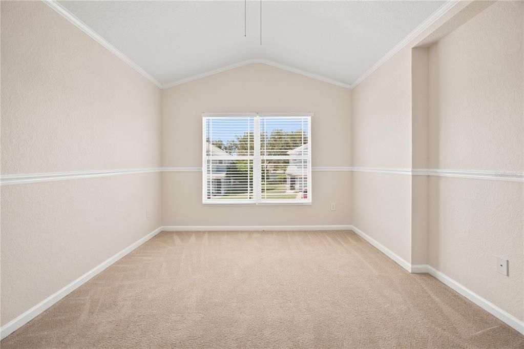 For Sale: $199,900 (2 beds, 2 baths, 1827 Square Feet)